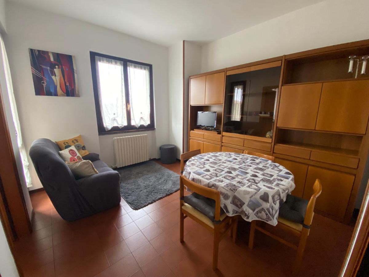 B&B Segrino Longone al Segrino Buitenkant foto